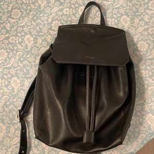 MATT & NAT Vegan Black Backpack 🎒 in good condition